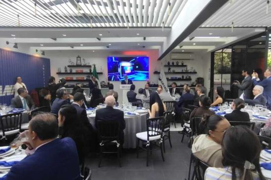 Agentes navieros plantean acelerar modernización del sector marítimo en 39 Aniversario